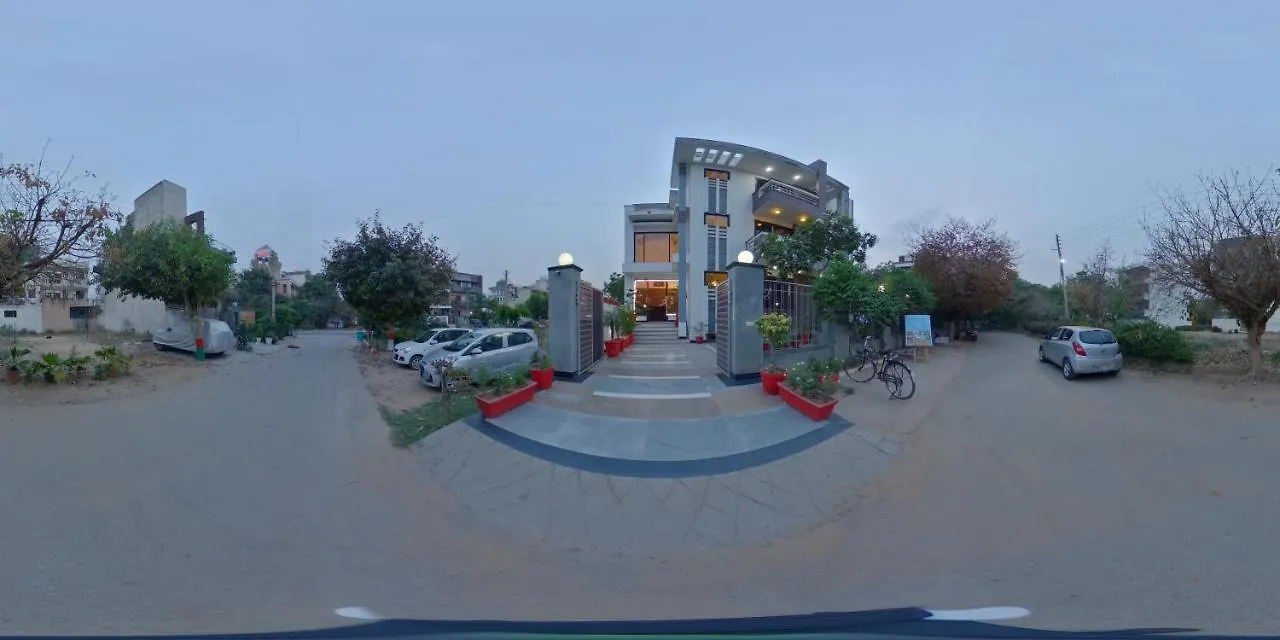 ***  Dreamz Hospitality Gurgaon Hotel India